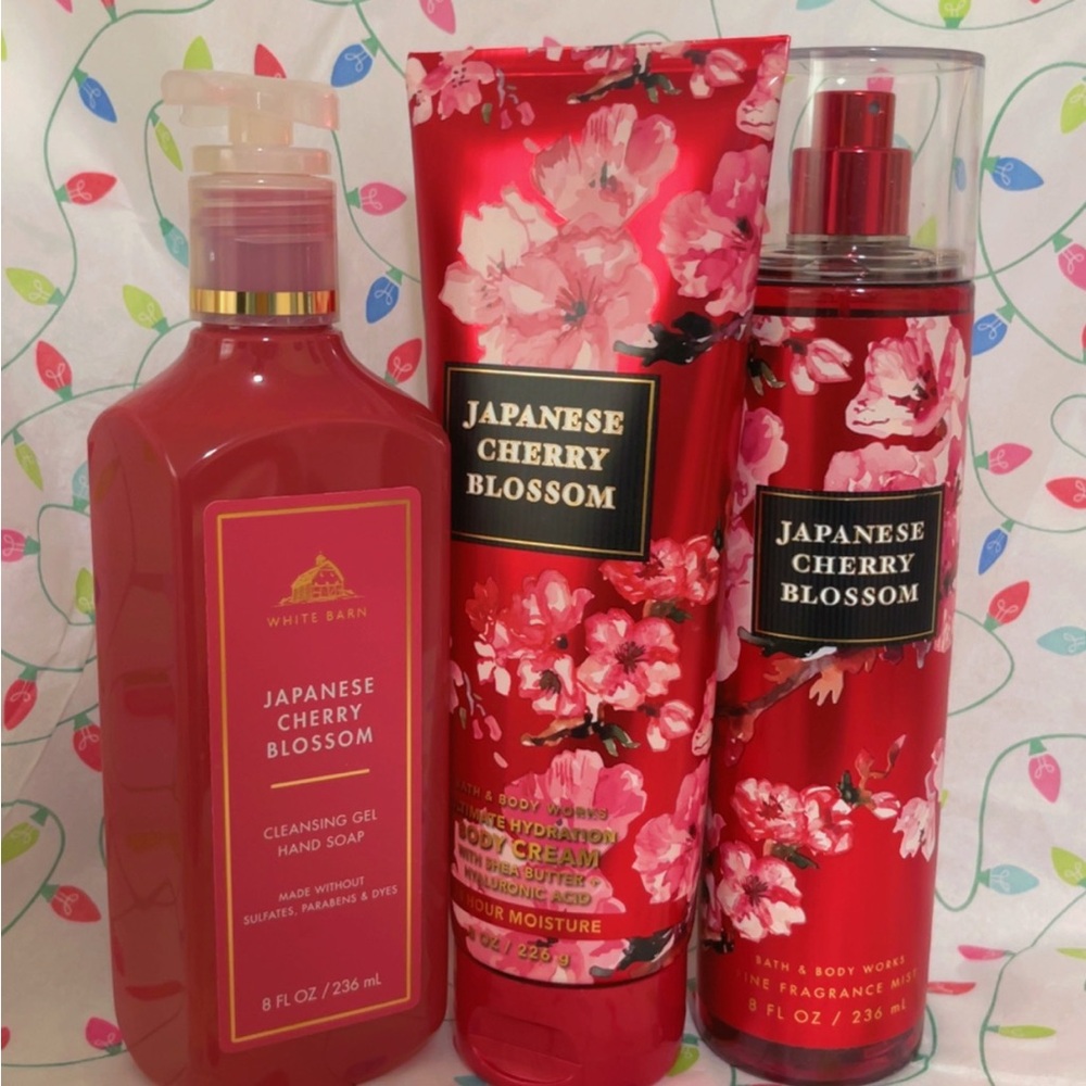 Bath & Body Works Japanese Cherry Blossom Hand Soap Set - Red and White